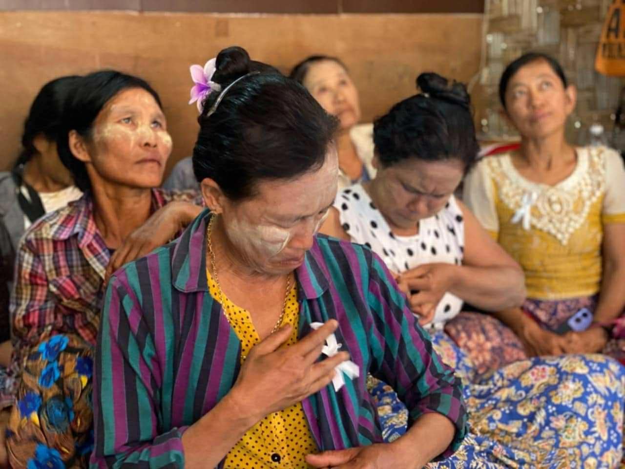 f27178cf-d385-433d-9a65-229915a704fe